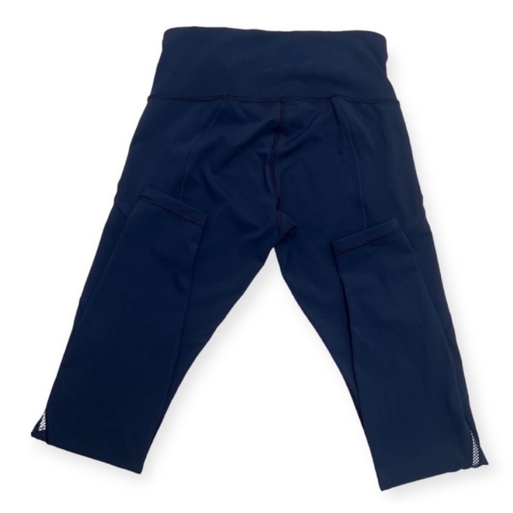 Lululemon Cadence Crusher Tight With Reflective Detail On Legs - Picture 3 of 9